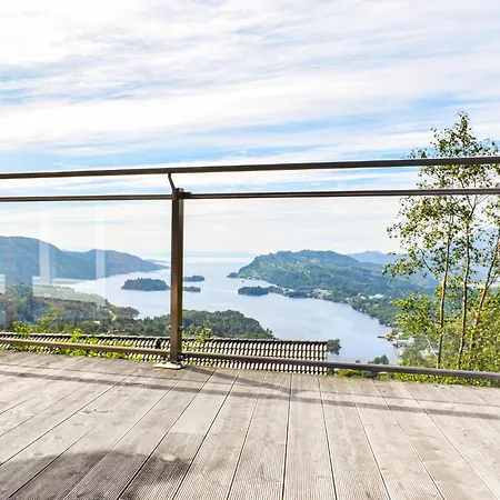 Ovre Hyttefelt * Holmefjord
