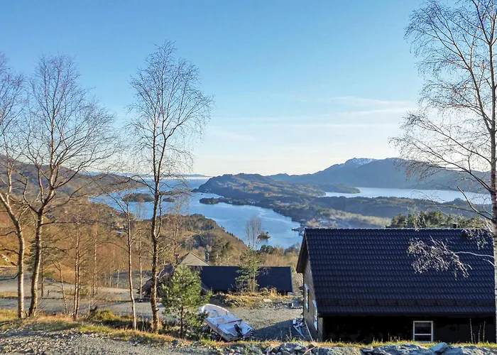 Ovre Hyttefelt Holmefjord